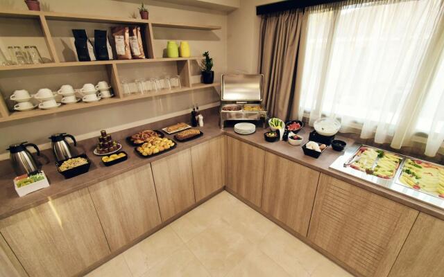 Athens Iris Hotel