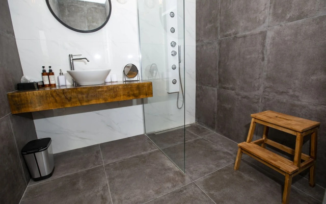 Pjazza Suites Boutique Hotel