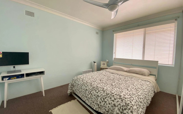 Digby's Place - waterfront apartment