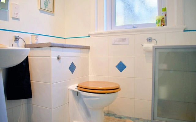 2 Bedroom House with Views of Arthurs Seat