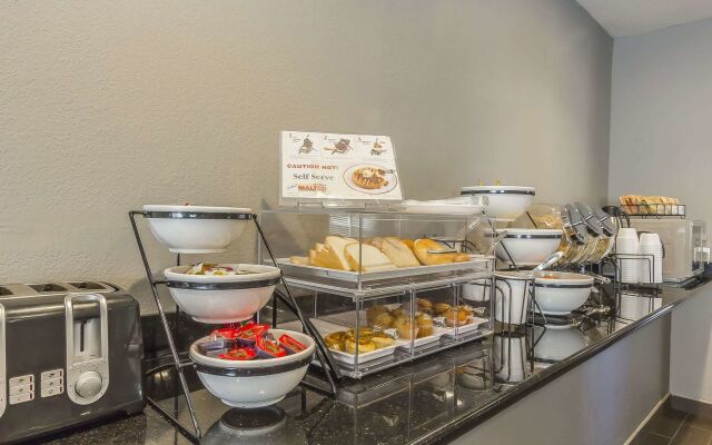 Comfort Inn And Suites