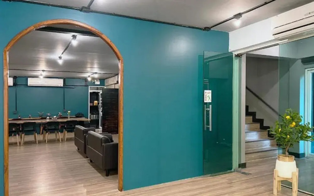 Airport Mini Hostel at Don Muang Airport