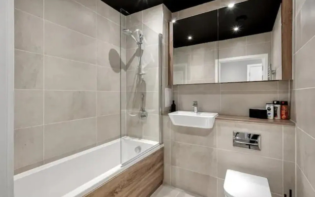 Luxury 3 bed Flat in Stratford/westfield