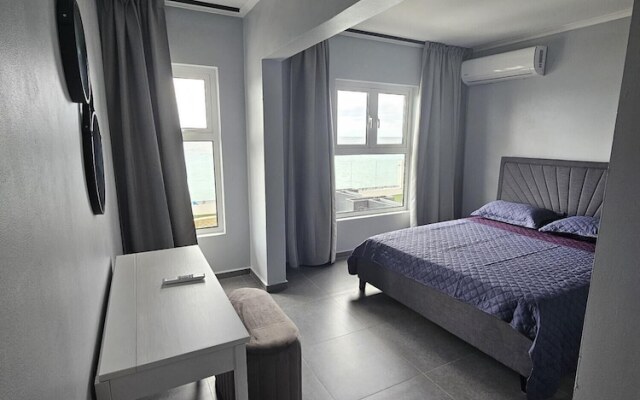 Seaview Resort  Boca Sami