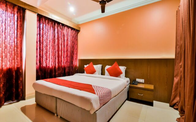 OYO 15944 Hotel Three Seas