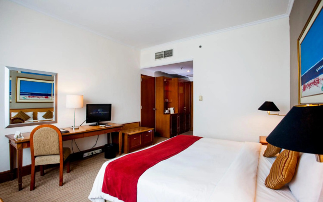 Menara Peninsula Hotel Jakarta