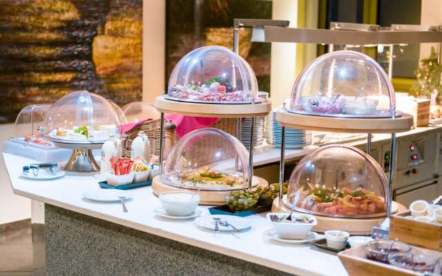 Hotel Astor Kiel by Campanile