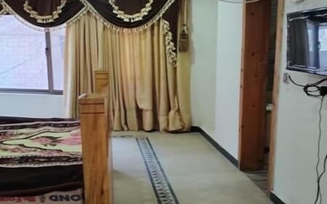 Zujaja Guest House