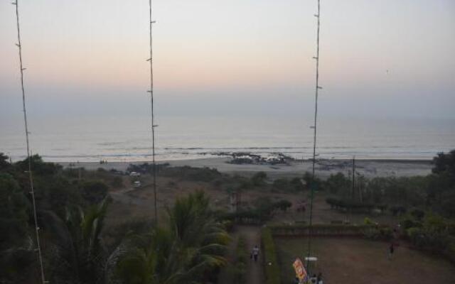 Whistling Palms Beach Resort