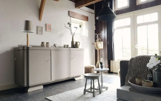 Apartment With Terrace With Sufficient Garden