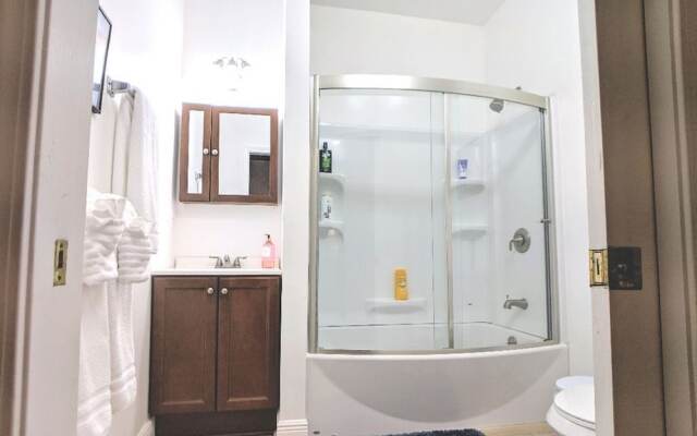 Hosteeva French Quarter Historic Condos