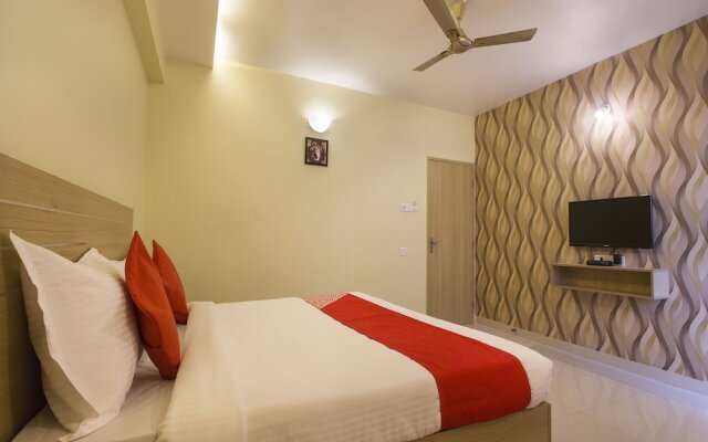 OYO 11527 Gaurav Residency