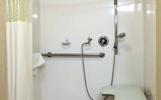 Hampton Inn & Suites Palm Desert