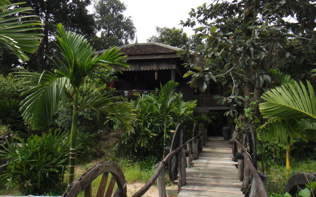 Bong Thom Home Stay