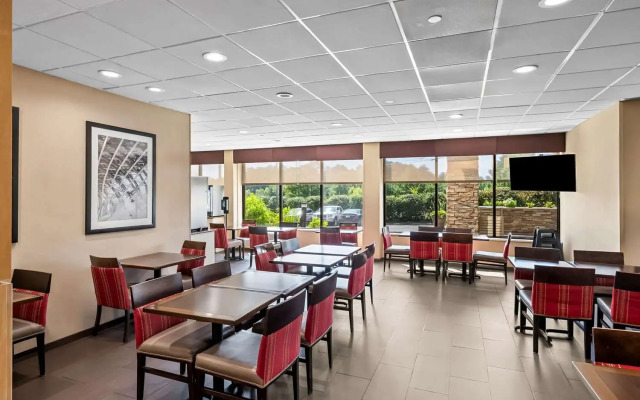 Comfort Inn & Suites Durham near Duke University