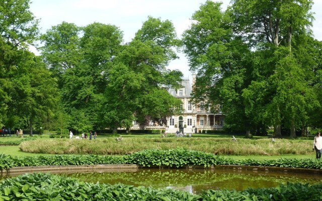 Modern Holiday Home In Brasschaat near Town Center