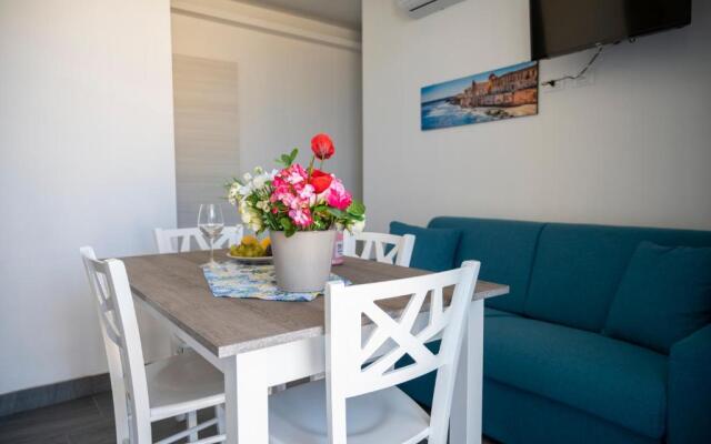 White Apartments & Spa