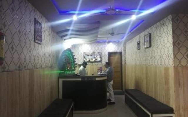 Shri Rajadhiraj Guest House