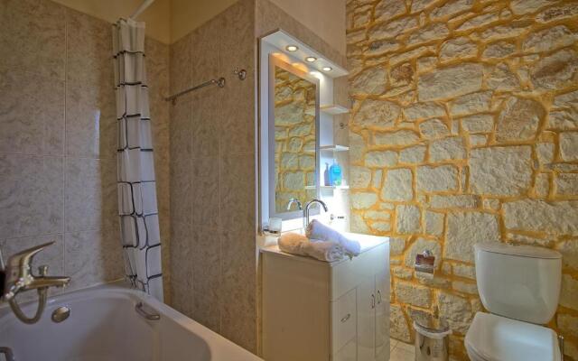 Villa Vrisses by MediterraneanVillas