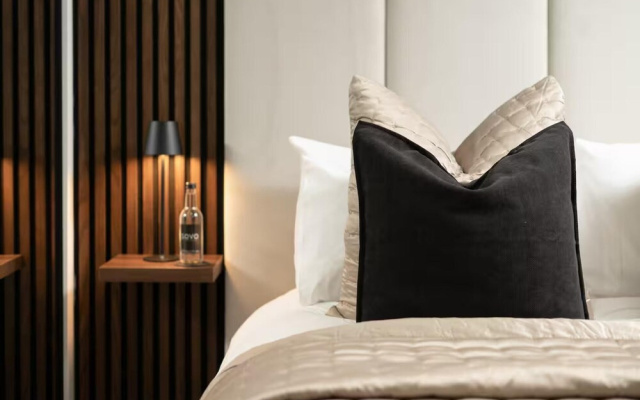 City Centre Apartment Sleeps 2 With Wifi