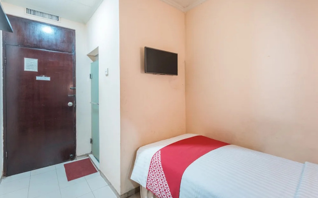 OYO 671 Hotel Capitol