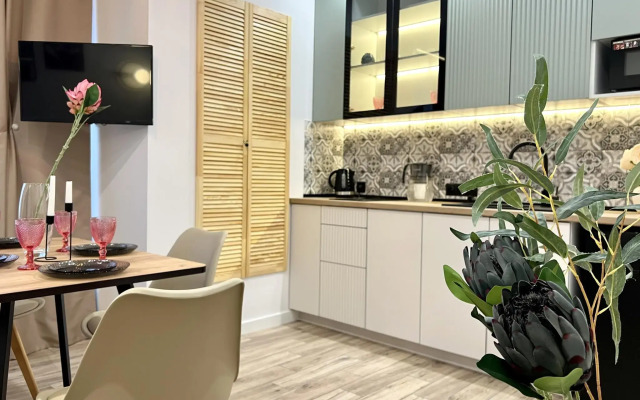 RentFlat (Rent Flat) on Rossiyskiy Avenue 15