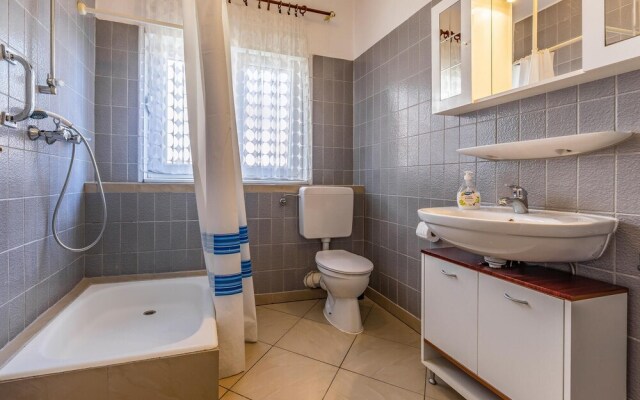 Beautiful Home in Medulin With Wifi and 3 Bedrooms
