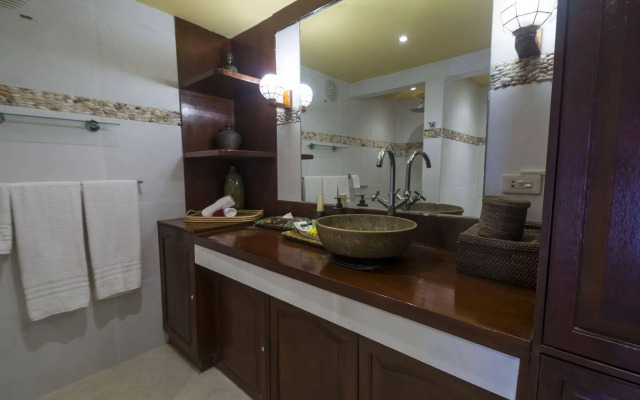 Palm Breeze Villa