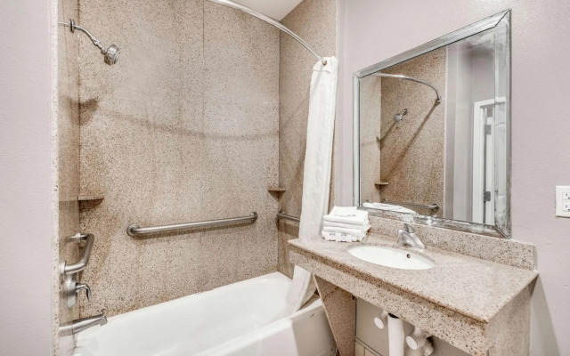 Motel 6-Houston, TX - Spring
