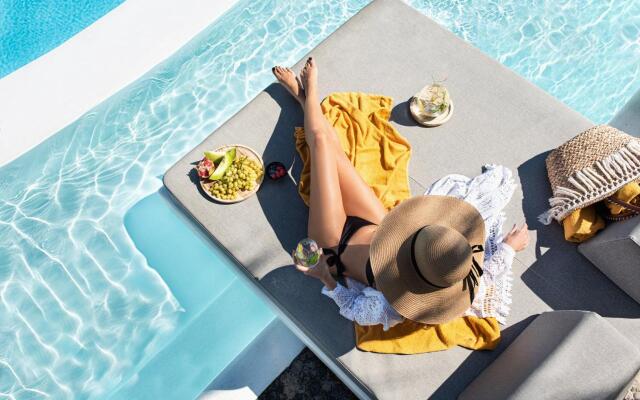 Santorini Kastelli Resort