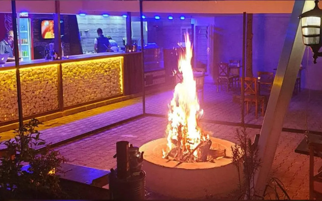 Chingene Glamping