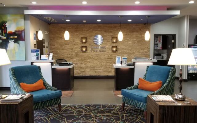 Comfort Inn & Suites Tulsa I-44 West - Rt 66