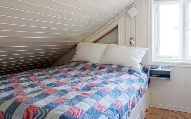 9 Person Holiday Home in Tanumshede-by Traum