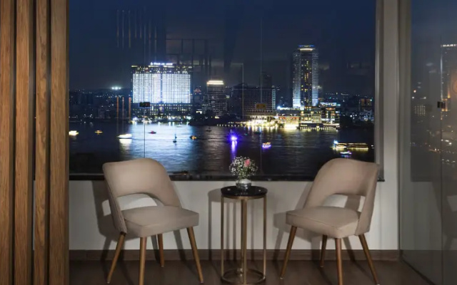 V Hotel Cairo