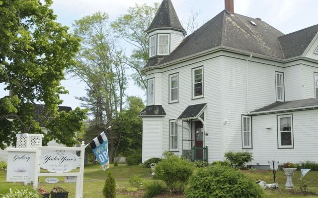 YesterYears Bed & Breakfast