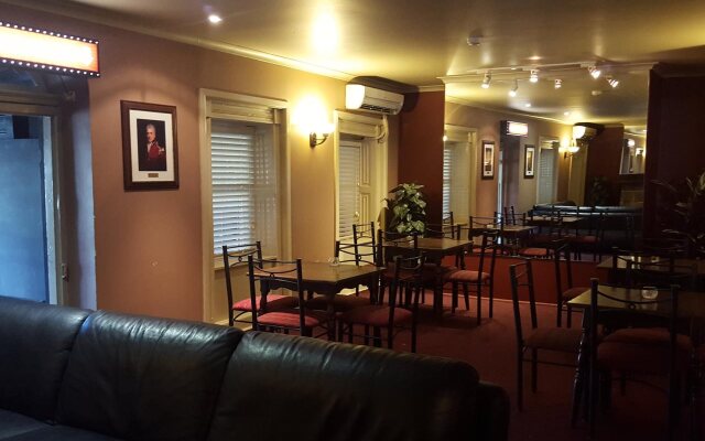 Wisemans Inn Hotel