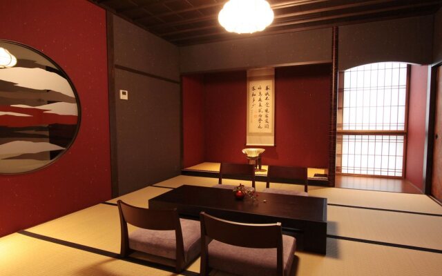 Kizashi The Suite
