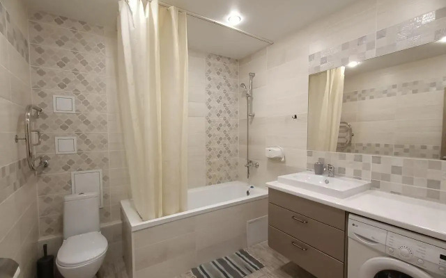 Apartments on Kuzmina Boulevard 27