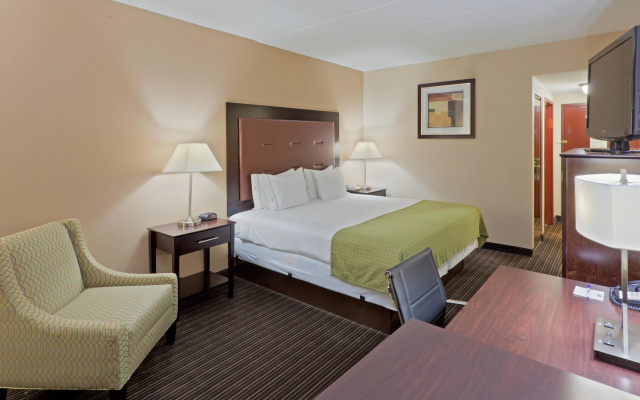 Holiday Inn Express Suites Charleston by IHG