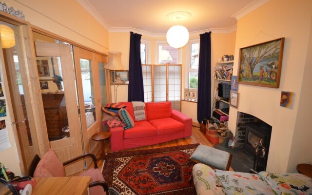 Beautiful 2 Bedroom House In St Werburgs