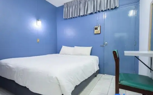 V House Nakhon Hotel