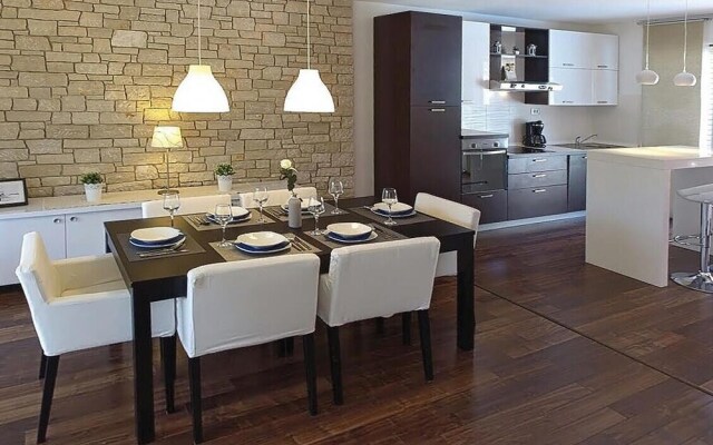 Nice Home in Banjole With Wifi and 2 Bedrooms