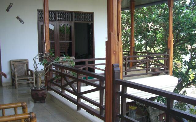 Matahari Tulamben Guesthouse