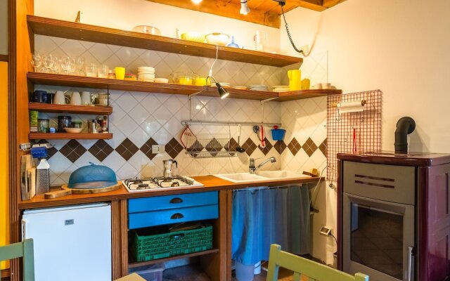 Authentic Rural House, 200 mt Form the Parking