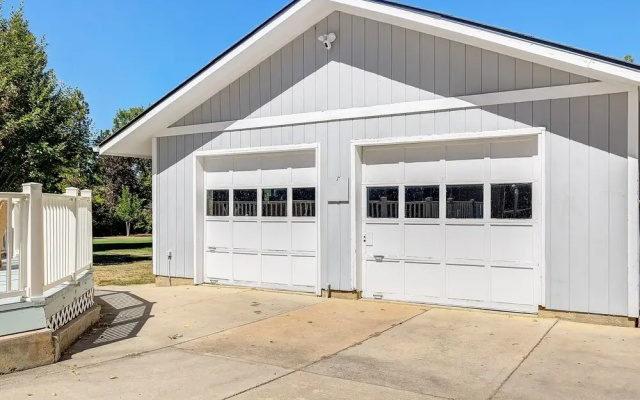 Large Family Home with Deck and Backyard