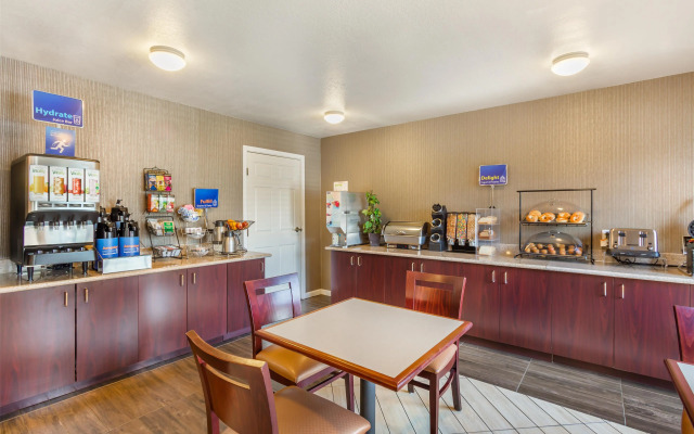 Best Western Luxury Inn