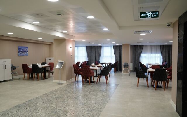 Akay Muhtarlar Evi