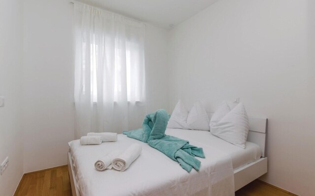 Nice Home in Crikvenica With Wifi and 3 Bedrooms