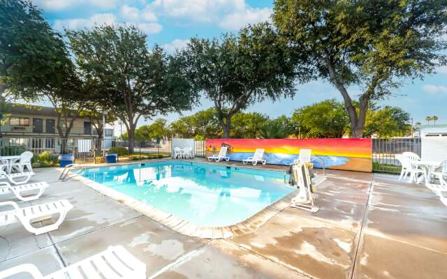 Motel 6 Del Rio, TX