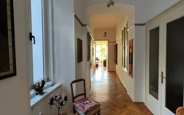 Diana's Temple Suite
